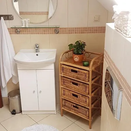 Na Wzgórzu Apartament Rusinowo (Slawno)